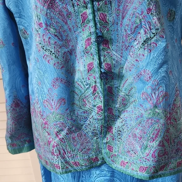 Vintage Blue Silk And Linen Suit Set Floral Paisley Pattern With Sparkly Buttons - Picture 15 of 15